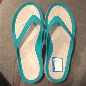 Women’s crocs sandals